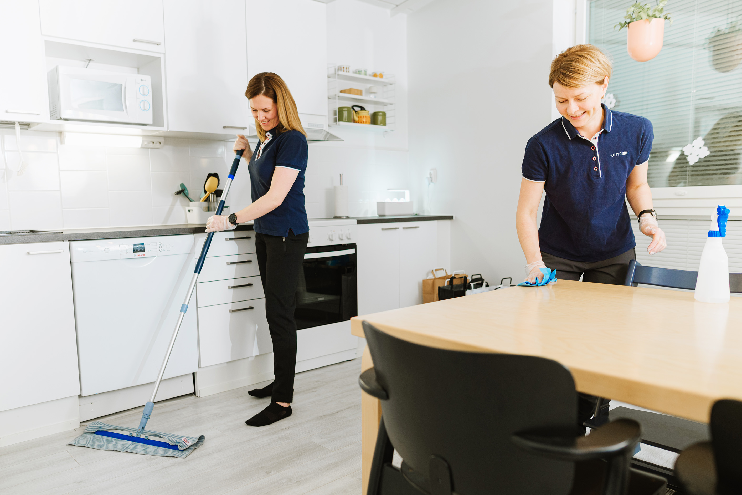 Kotirinki säännöllinen siivous yrittäjiltä